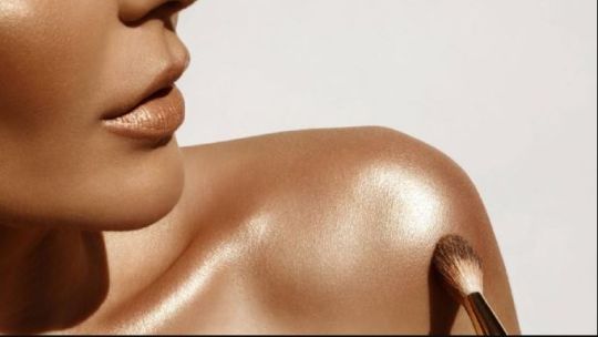 Efecto wet look skin: la tendencia de make up que todos quieren lograr