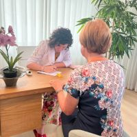 Dra. Luciana Fernandes: Especialista en Dermatología y Estética