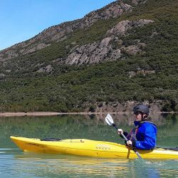 En kayak o haciendo rafting por los ríos patagónicos, en Chubut y Santa Cruz.