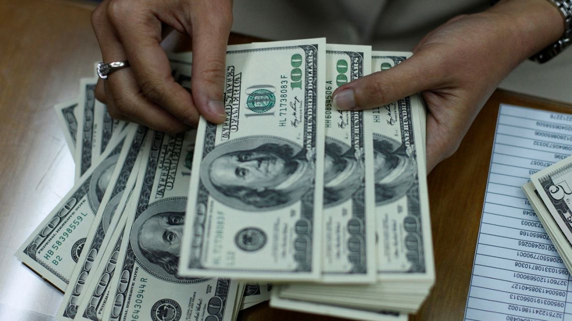 Bonos Restricciones Al Dolar Bolsa Cómo Sigue El Dólar Tras Las