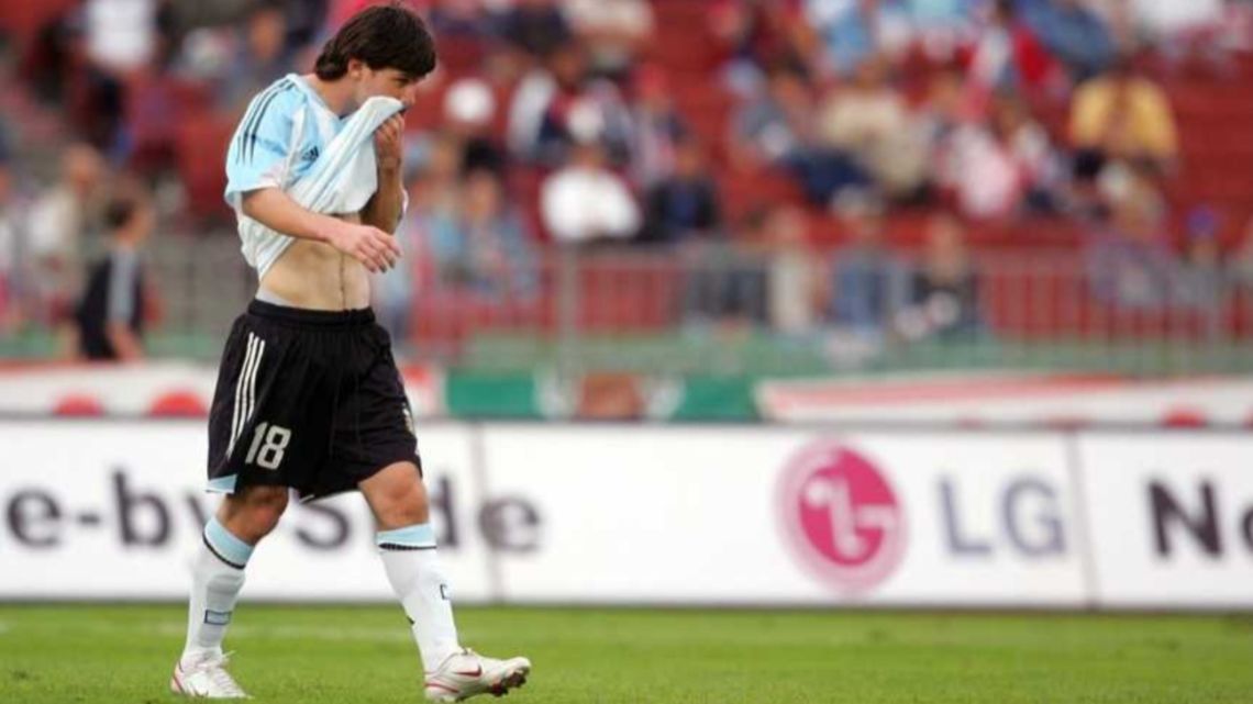 El Día Que Todo Cambió A 18 Años Del Torcido Debut De Lionel Messi En La Selección Argentina 1012