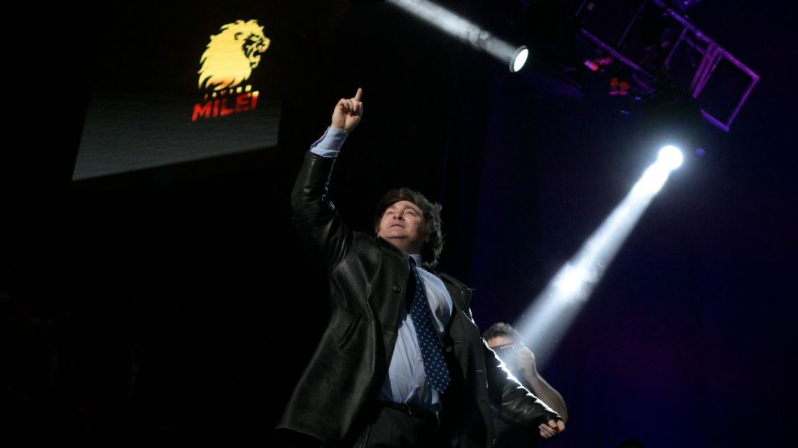rgentine congressman and presidential pre-candidate for La Libertad Avanza Alliance Javier Milei cheers at supporters at the end of the closing of his campaign for the August 13 primary elections, at the Movistar Arena in Buenos Aires on August 7, 2023.