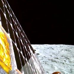 La sonda Chandrayaan-3 tomó imágenes de la superficie lunar antes de posarse sobre ella.