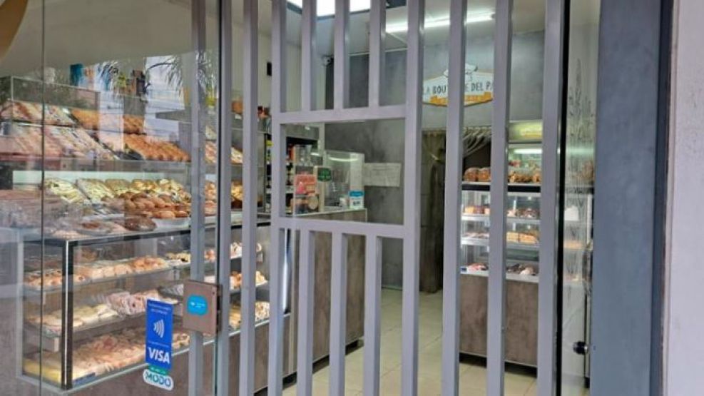 25-08-2023 robo panadería Cabañas del Pilar Córdoba