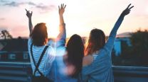 Autenticidad y confianza propia: dos aspectos que te hacen más atractiva, según Chat GPT