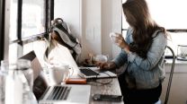 Qué es el "lazy girl job" tendencia en redes que atrae a las nuevas generaciones