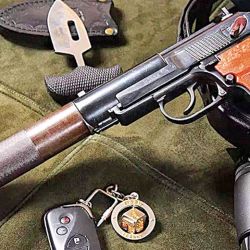 De película: así es la pistola Heckler & Koch 45 C en calibre .45 ACP, actualmente utilizada por los Navy Seals de los Estados Unidos. En la imagen puede apreciarse el detalle del reductor roscado en la boca del cañón.
