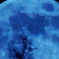 Se denomina Superluna Azul cuando se presentan dos lunas llenas en el mismo mes del calendario
