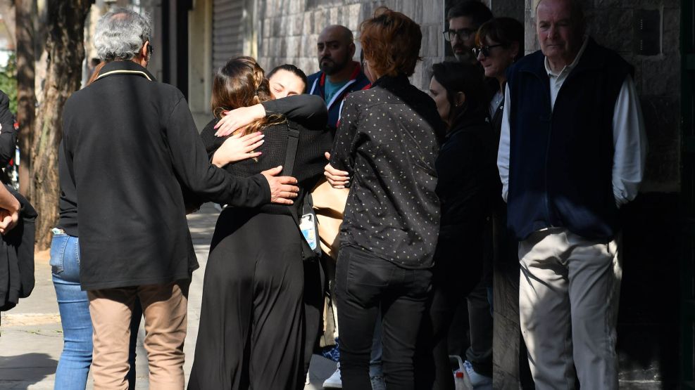 El dolor en el velatorio de Mariano Barbieri, asesinado para robarle el celular en Palermo.