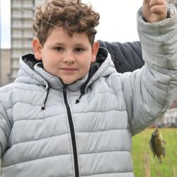 No sólo se compartió de una jornada de pesca al aire libre, además se compitió sanamente y se enseño conceptos de la práctica con devolución, fomentando el cuidado de los recursos.