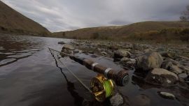 Desde este año, se comenzará a restringir el uso de botas de vadeo con suelas de fieltro en algunos ambientes de la Patagonia. Un detalle a tener en cuenta de cara a la temporada.