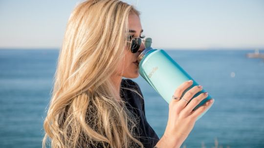 Mitos y verdades del agua en la salud, esto es lo que dicen los expertos