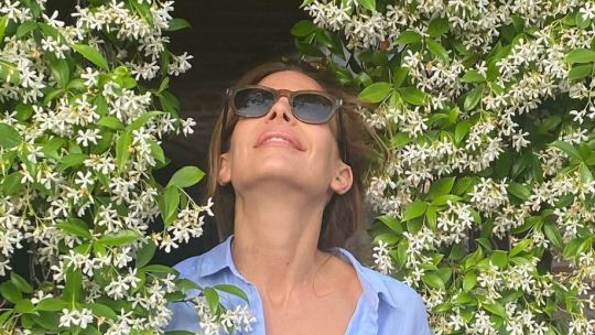 Juliana Awada tiene las camisas más frescas para el cambio de temporada