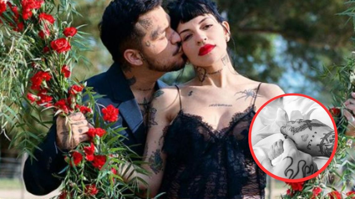 Cazzu Y Christian Nodal Anunciaron El Nacimiento De Su Hija Con Una