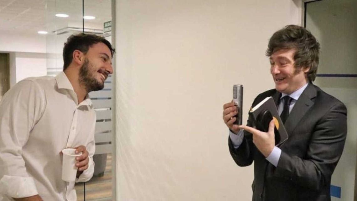 Un diputado libertario festejó el 9 de julio con una frase polémica: "Dejamos atrás los desfiles de travestis, comunistas y faloperos"