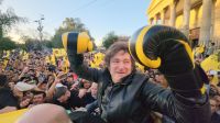 20230916 Javier Milei encabezó una caravana en San Luis.