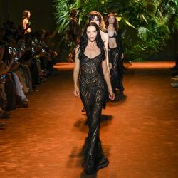 Milán Fashion Week: Lo Último en Moda de Fendi, Max Mara y Prada