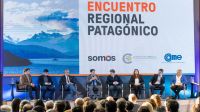 Mandatarios y sector privado durante el relanzamiento de la región patagónica 20230921