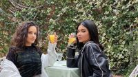Rosalía y Kylie Jenner haciéndose una foto juntas demuestran que siguen siendo muy amigas