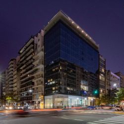 Tribunales Office: oficinas modernas y un Rooftop Bar en la terraza | Foto:CEDOC