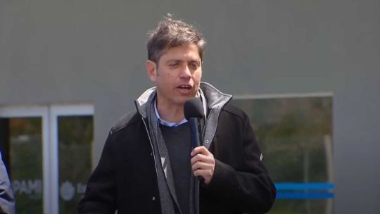 Axel Kicillof en la inauguración de un hospital en Escobar.