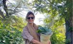 Juliana Awada lleva el look de equitación con denim ideal para campo