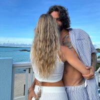Maluma se comprometió con su novia y las fans estallaron de furia