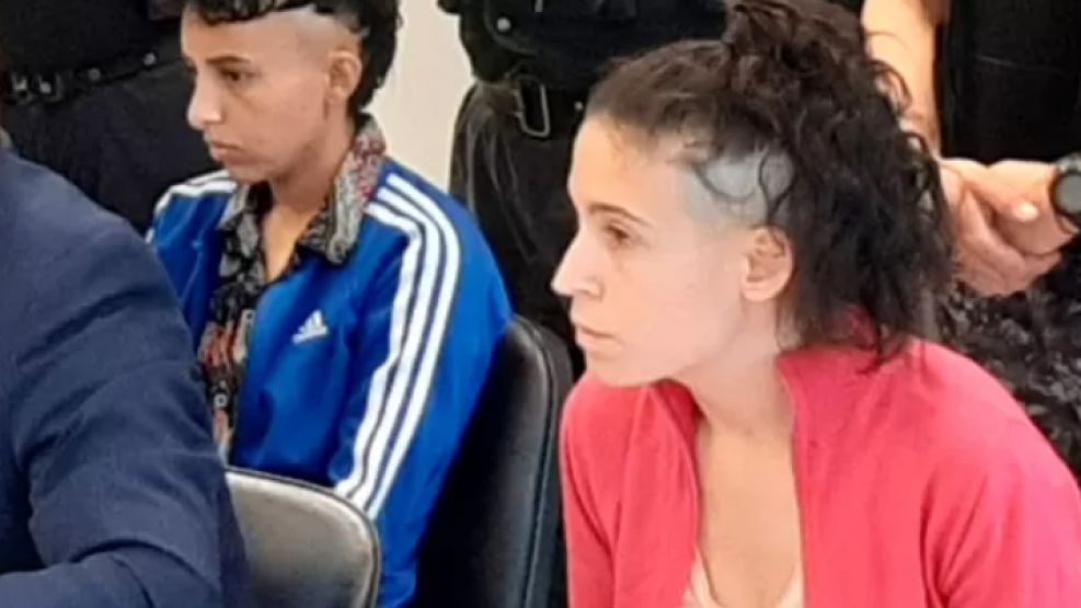 Las condenadas: Magdalena Espósito Valenti y Abígail Páez.   