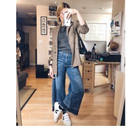 Jeans anchos: las zapatillas y sandalias ideales para armar looks de primavera PC Live Love Sara