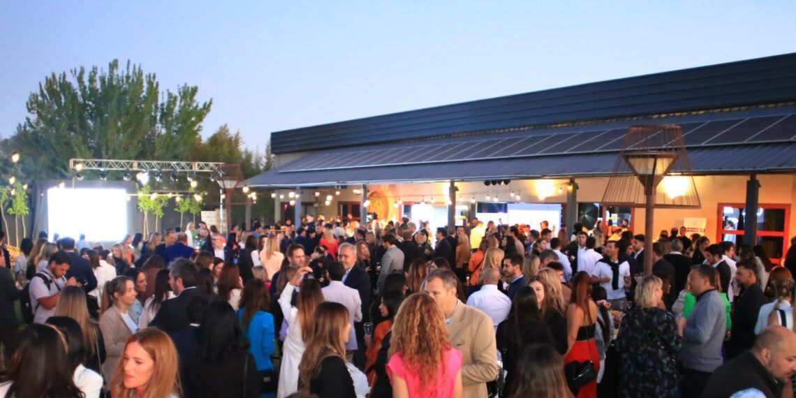 SuperNet el evento de punto a Punto y ocio