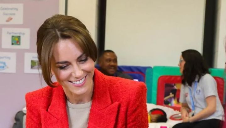 Kate Middleton renueva su look con mechas cobrizas