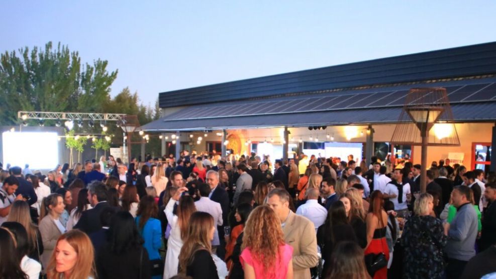 SuperNet el evento de punto a Punto y ocio