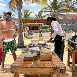 Nickelodeon Hotels and Resorts Punta Cana es un all inclusive 5 estrellas con una gran oferta gourmet y diversión para toda la familia.as y all inclusive