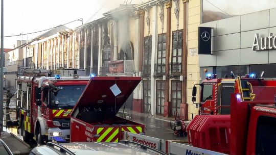 Infierno en una disco en Murcia: ya son 13 los muertos por un incendio y siguen las tareas de remoción 