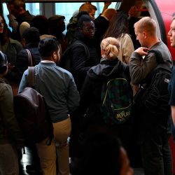 Los trabajadores del metro de Londres suspendieron su última ronda de huelga por salarios y condiciones después de un gran avance en las conversaciones. Foto de Daniel LEAL / AFP  | Foto:AFP