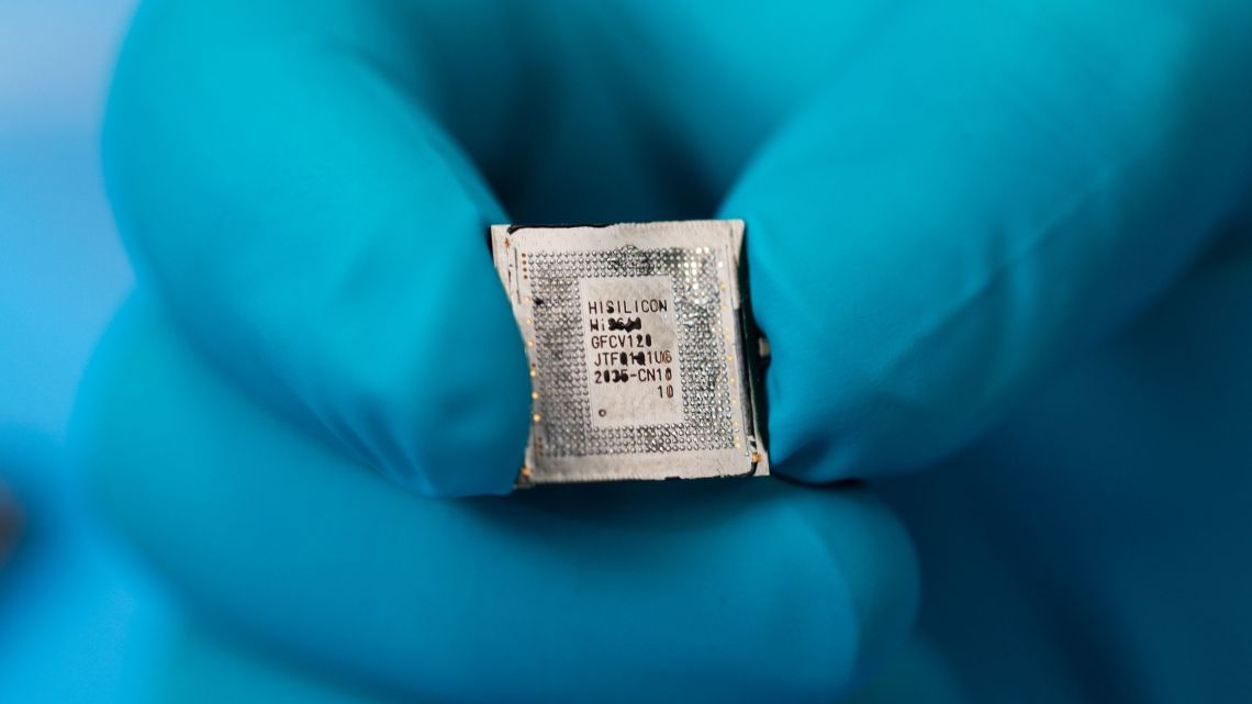 EE.UU. logra frenar avances de Huawei, y China, en chips para inteligencia artificial