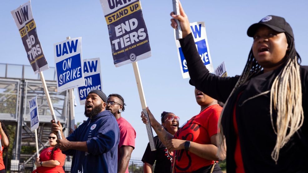 UAW Expands Walkouts To GM And Ford Locations