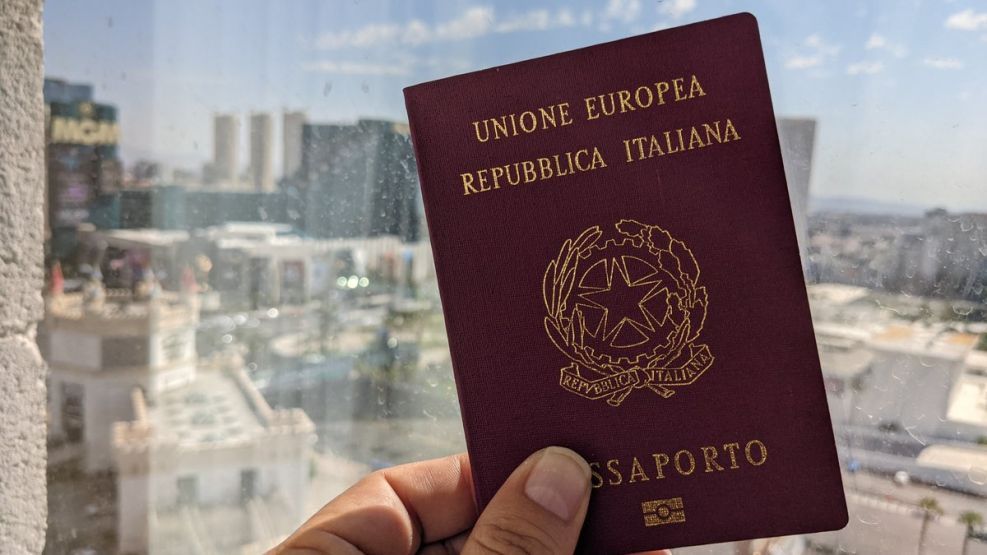 Quienes tienen doble ciudadanía y pasaporte europeo, no necesitan tener una visa de visitante para EE.UU. 