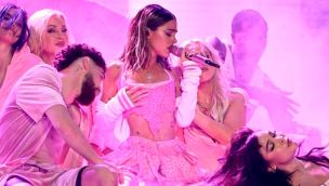 Tini Stoessel en los Billaboard