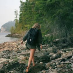 Mindful Walking: la tendencia de meditar mientras caminas para una vida consciente