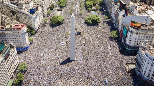 Argentina, 40 años de vida democrática en imágenes
