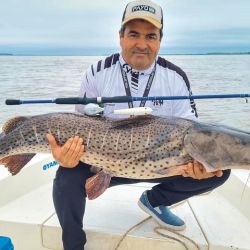 En la segunda jornada el trolling nos dio los grandes, aguas abajo (afuera de la zona del certamen).