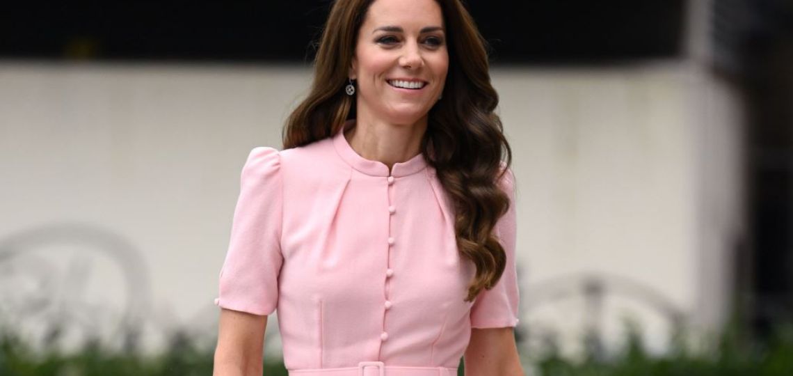 Los elegantes looks de oficina de Kate Middleton en los que podes inspirarte