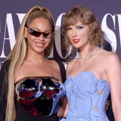 Los looks de Taylor Swift y Beyoncé en la premiere de The Eras Tour