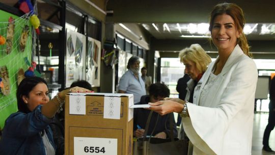 Elecciones 2023: 6 de los mejores looks de Juliana Awada para ir a votar