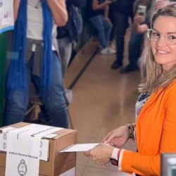 Carolina Píparo, la candidata a gobernadora de la provincia de Buenos Aires por La Libertad Avanza, emite su voto. Foto NA | Foto:NA