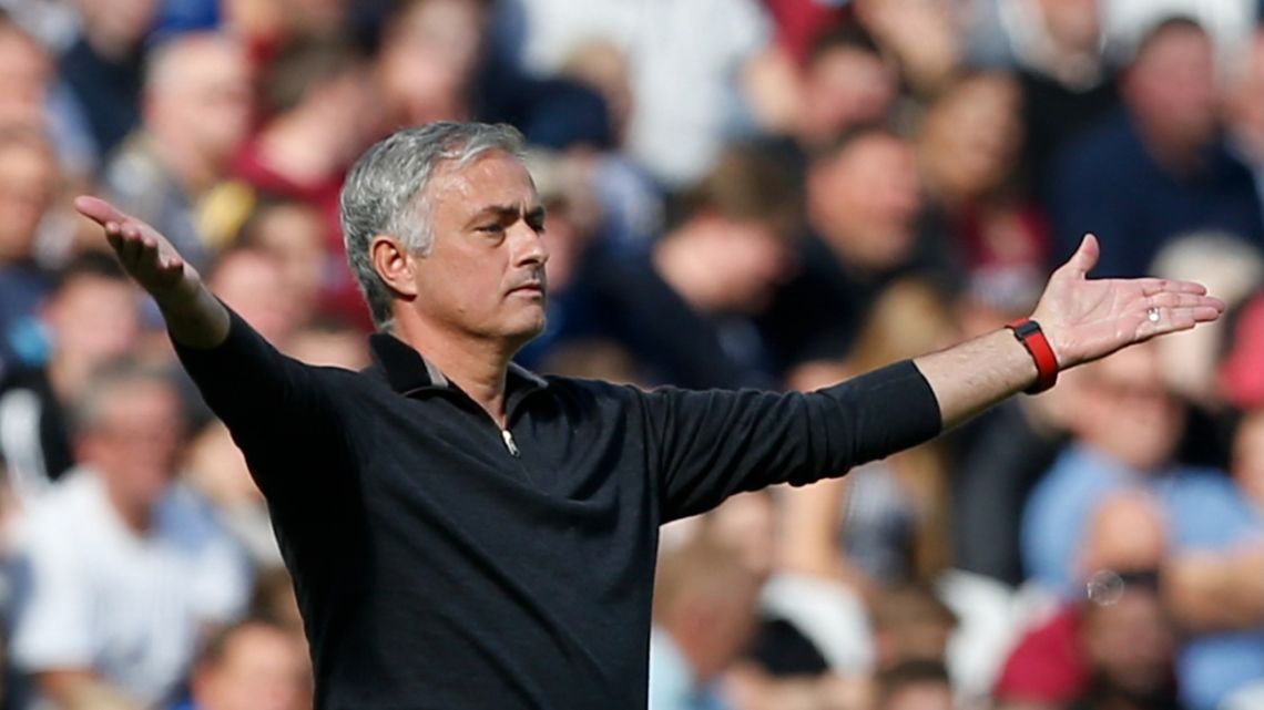 José Mourinho Picante Burlas Al Público Del Monza Y Un Duro Mensaje Al “papu” Gómez Tras El 