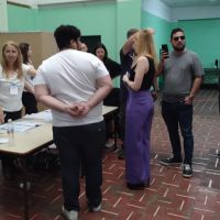 Elecciones 2023: la escandalosa votación de Lilia Lemoine al salir con una boleta de Milei