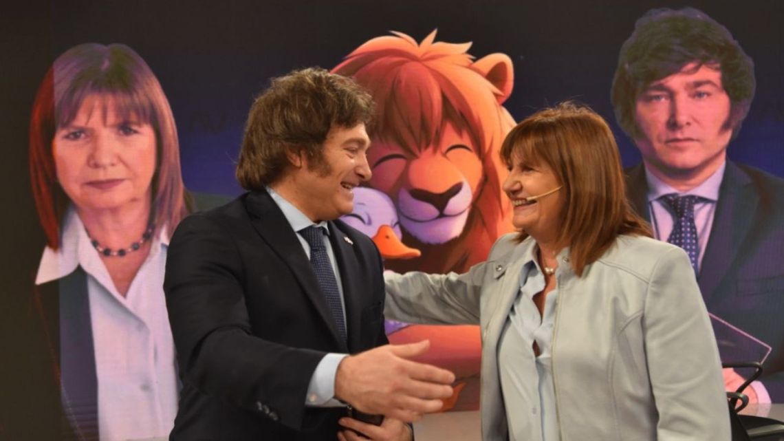 Javier Milei and Patricia Bullrich make their first public appearance together on television after she agreed to back him in the presidential run-off.