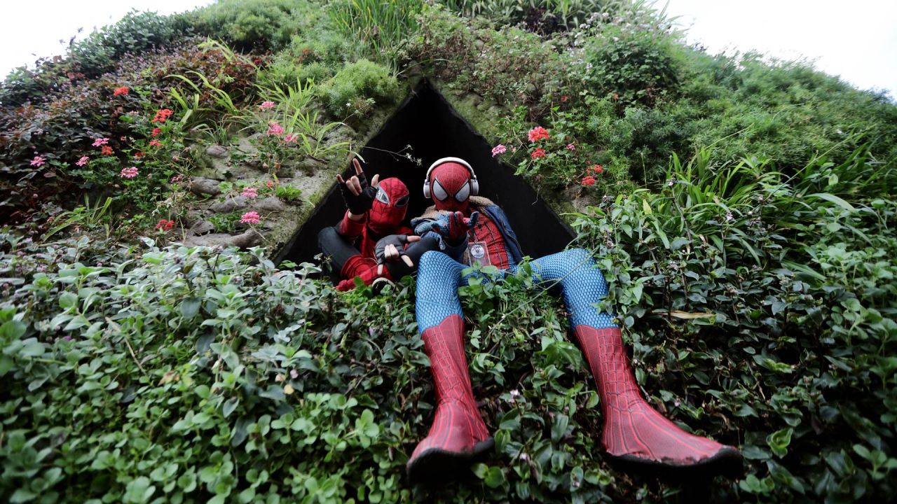 Cosplayers disfrazados de Spiderman se reúnen en el obelisco en un intento de batir el récord mundial de personas disfrazadas del personaje de cómic en un lugar de Buenos Aires. | Foto:Emiliano Lasalvia / AFP